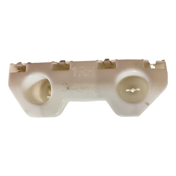 Guia Parachoque Dianteiro Direito Versa 2012 2013 2014