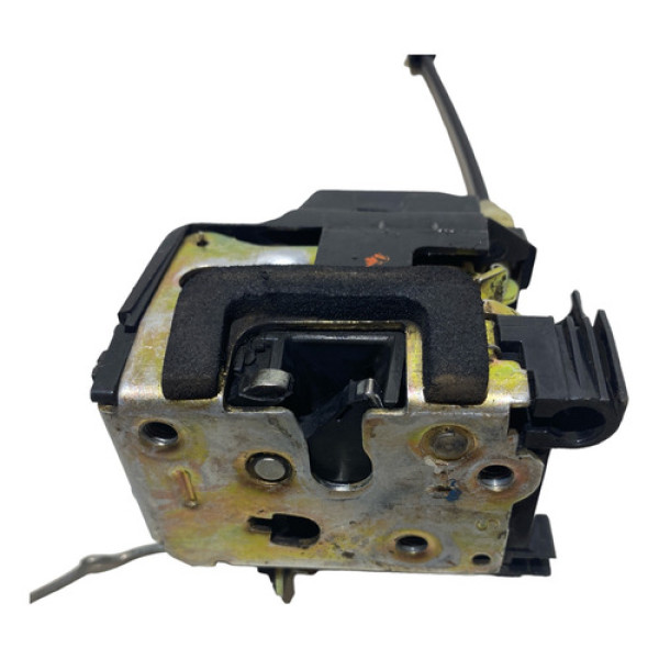  Fechadura Porta Esquerda Fiat Strada Trek 2006